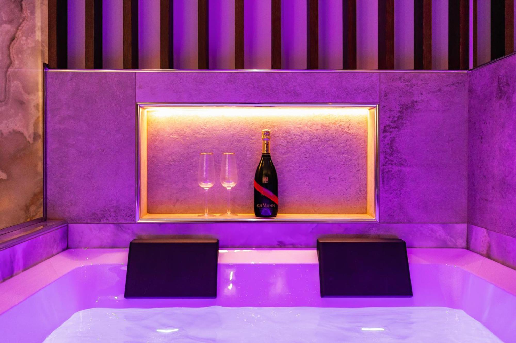 ホテル Albadea Deco&Jacuzzi ローマ エクステリア 写真